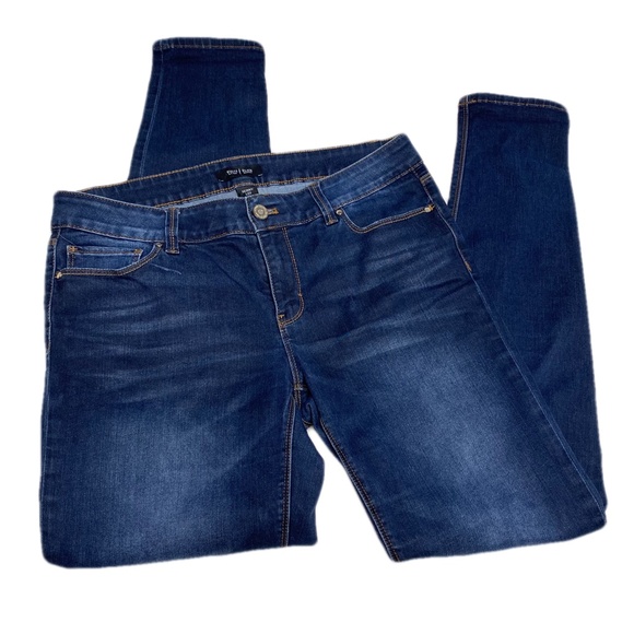 WHBM Dark Wash Distressed Skinny Regular Rise Jeans size 6R - Picture 4 of 12